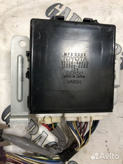 Блок управления дверьми Lexus Rx300 1 поколение 1M