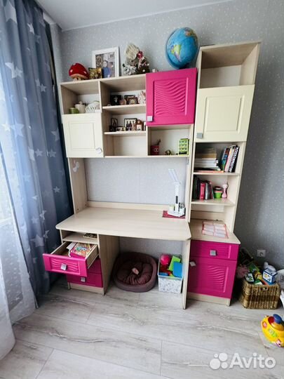 Письменный стол