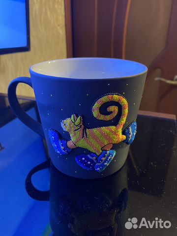 Кружка с рисунком ручной работы