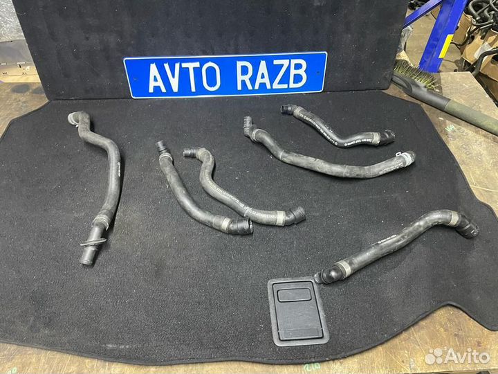 Патрубки шланги охлаждения на Мерседес к3