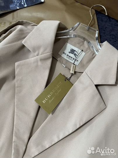 Костюм женский burberry