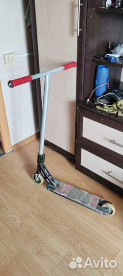 Трюковой самокат