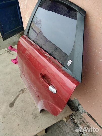 Дверь задняя левая Ford Focus 2