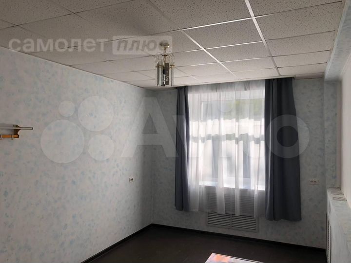 Комната 18 м² в 1-к., 1/2 эт.