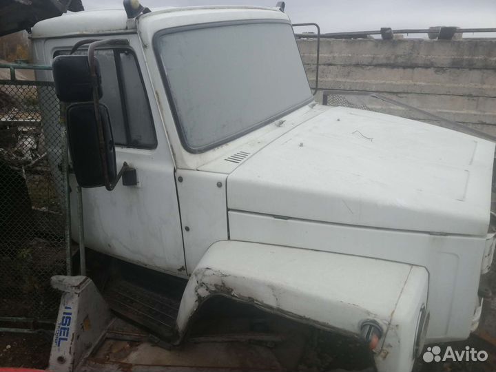 Кабина на газон