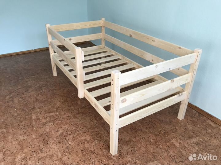 Детские кровати из массива сосны новые