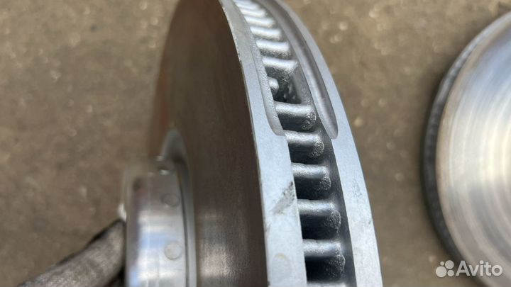 Тормозной диск передний BMW G11 G12 G05 395 x 36