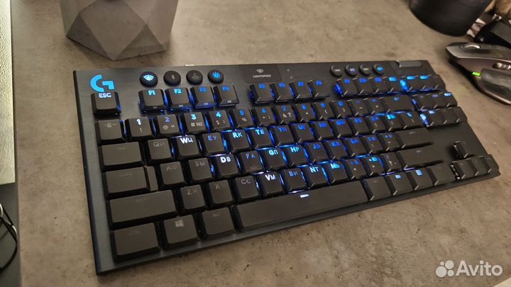 Logitech g913 tkl (RUS)