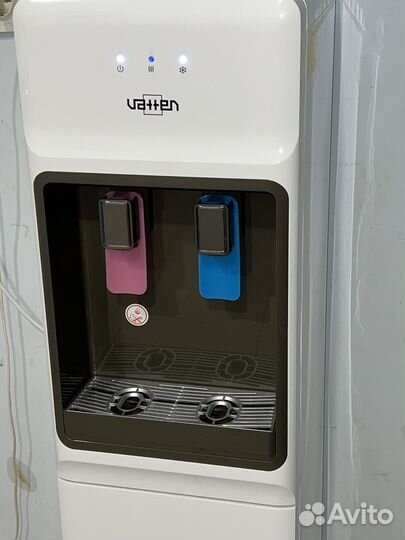 Куллер для воды напольный новый