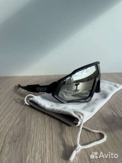 Очки спортивные