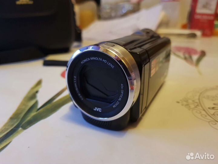 Видео-камера JVC GZ-EX310BE