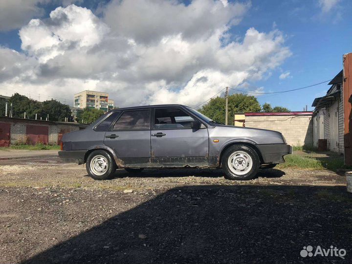 ВАЗ 21099 1.5 МТ, 2000, 183 000 км
