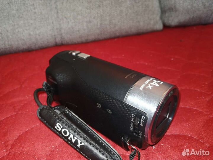 Видеокамера Sony HDR-cx240e