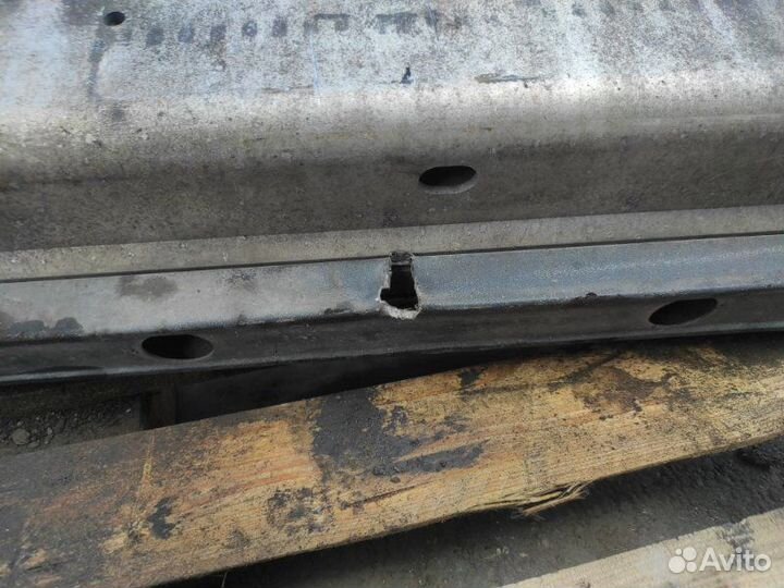 Усилитель бампера передний Volvo Fh 4