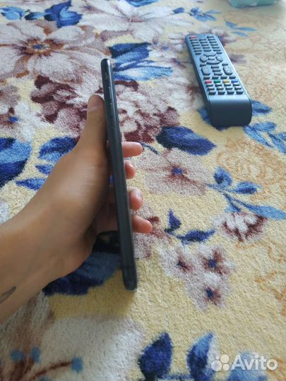 Телефон iPhone 7 plus