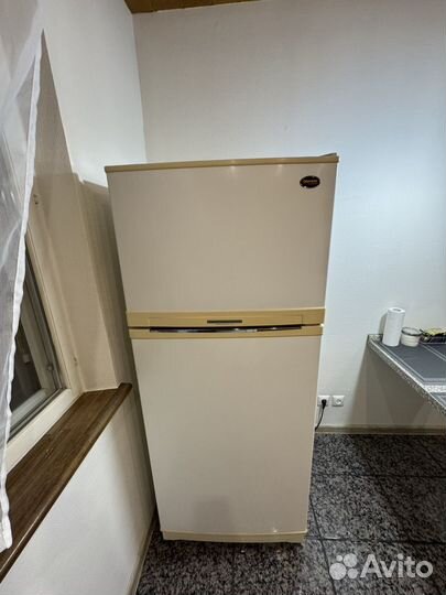 Холодильник daewoo