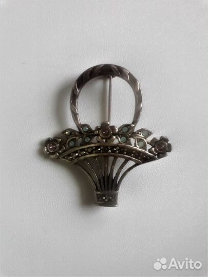 Брошь 