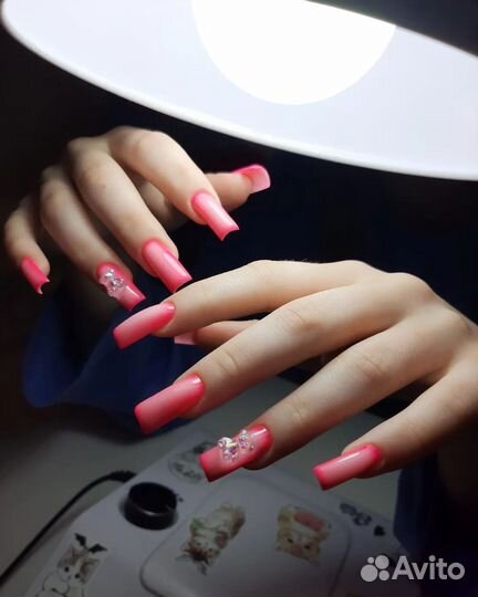 Наращивание ногтей на дому