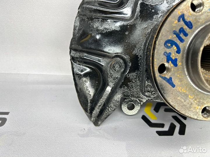 Кулак поворотный передний левый Bmw X5 E53