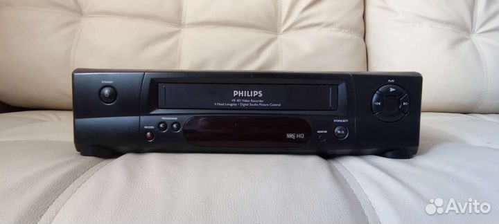 Видеомагнитофон philips