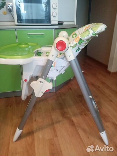 Стульчик для кормления capella