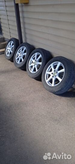 Зимняя резина 215 60 r16 на дисках Шкода