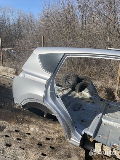 Toyota Rav 4 40 2013- Заднее правое крыло четверть