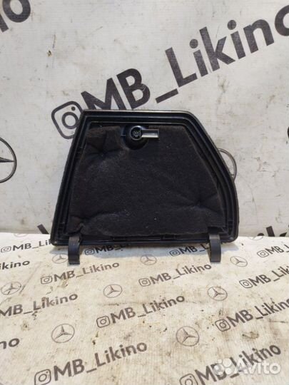 Крышка обшивка багажника правая Mercedes Gl X164