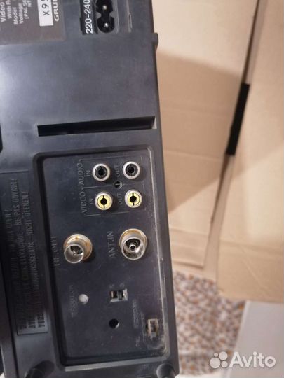 Видеомагнитофон