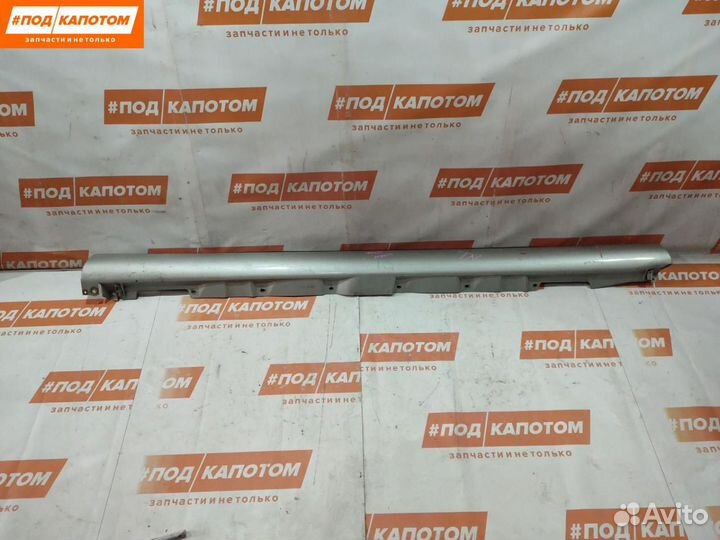 Накладка на порог левая Toyota Avensis 2 (T250)