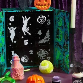 Подарок Lush Countdown to Halloween