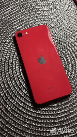 iPhone SE (2020), 64 ГБ