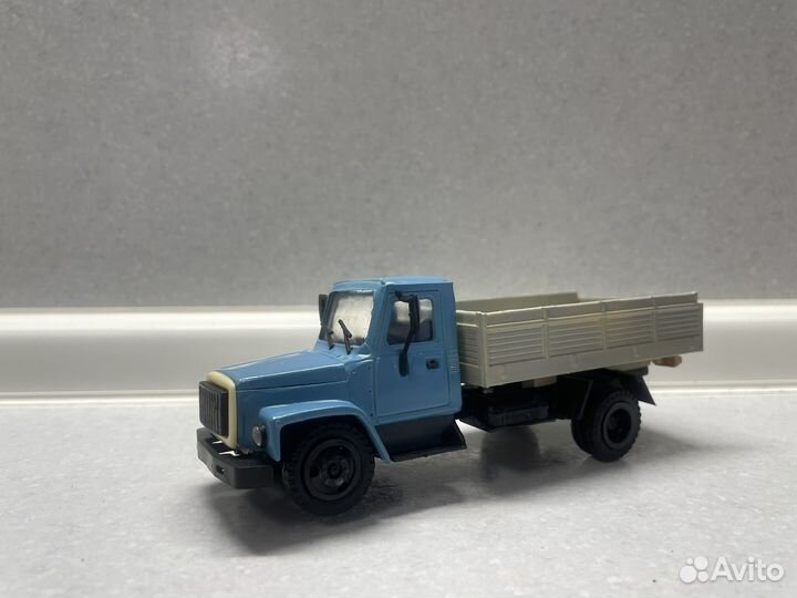 Модель газ-3307 масштаб 1:43 Компаньон