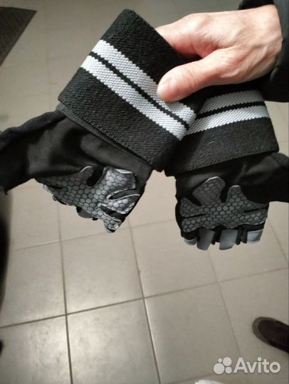 Перчатки для спорта