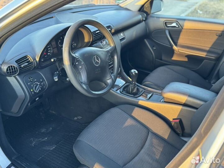 В полном разборе w203 c180