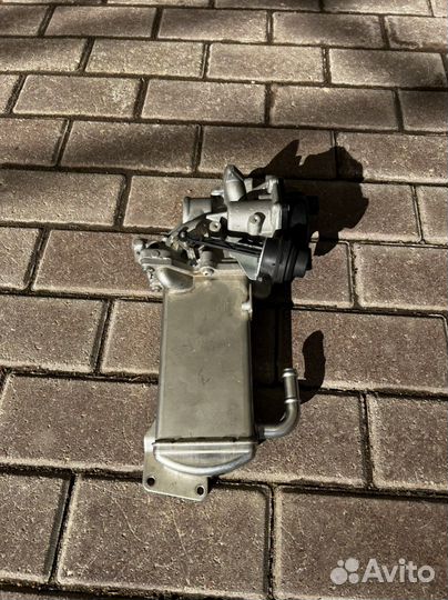 Радиатор системы выхлопных газов с клапаном egr