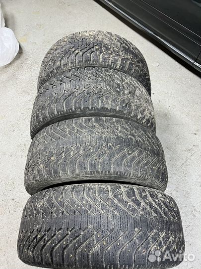 Goodyear UltraGrip 500 275/40 R20