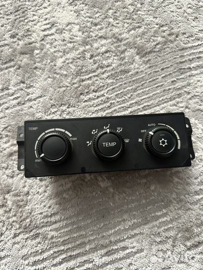 Блок управления кондиционером приора