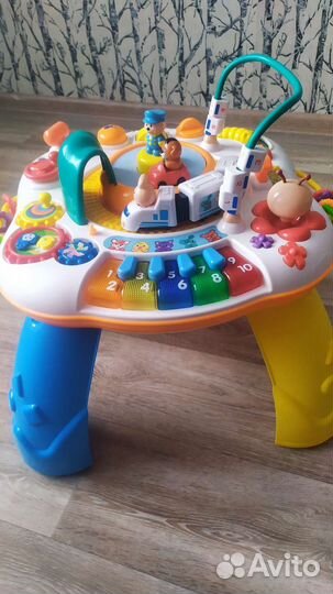 Развивающий столик жирафики