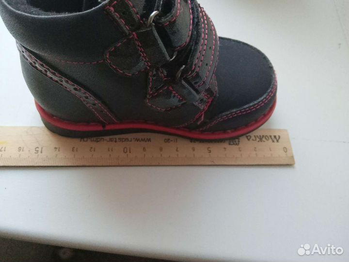 Ботинки для девочки