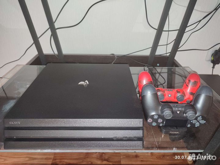 Sony playstation 4 PS4 pro 1tb с играми