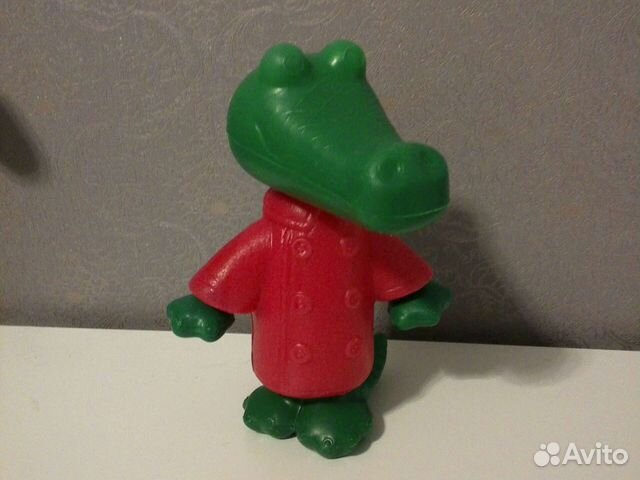 Игрушка крокодил Гена и чебурашка СССР