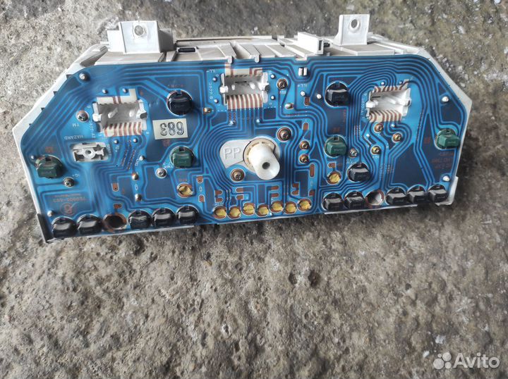 Щиток приборов Mitsubishi Space wagon 2