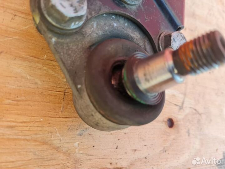 Рычаг передний правый Mercedes-Benz A W169