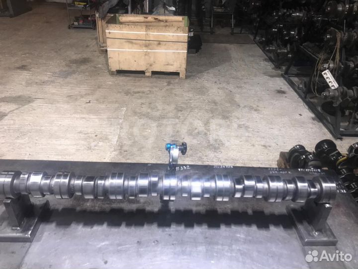 Распредвал Scania R 1509918