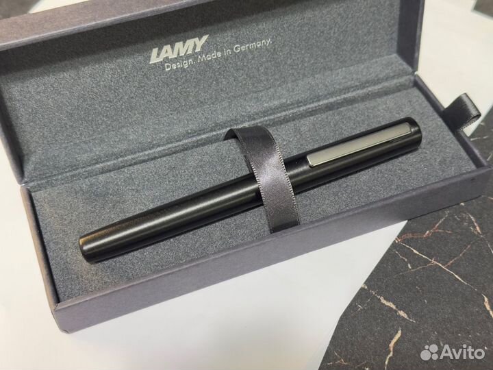 Перьевая ручка Lamy Aion EF
