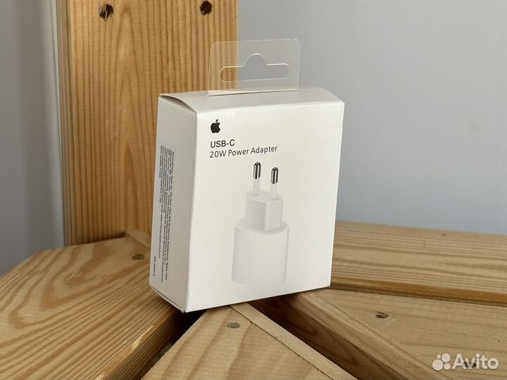 Блок питания для iPhone 20W Apple