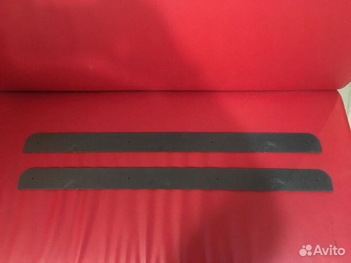 Накладки порогов Нива Урбан