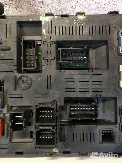 Блок предохранителей Peugeot 307 2001 - 2008