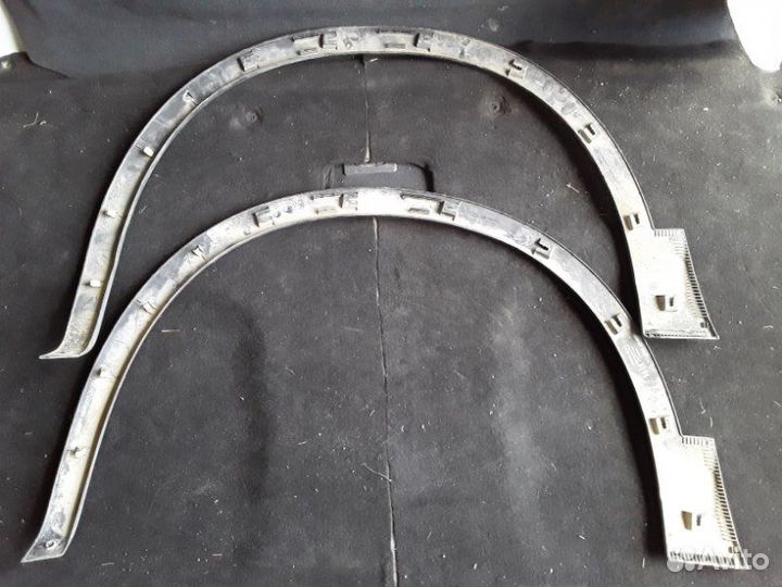 Накладка на крыло передняя правая Nissan Qashqai